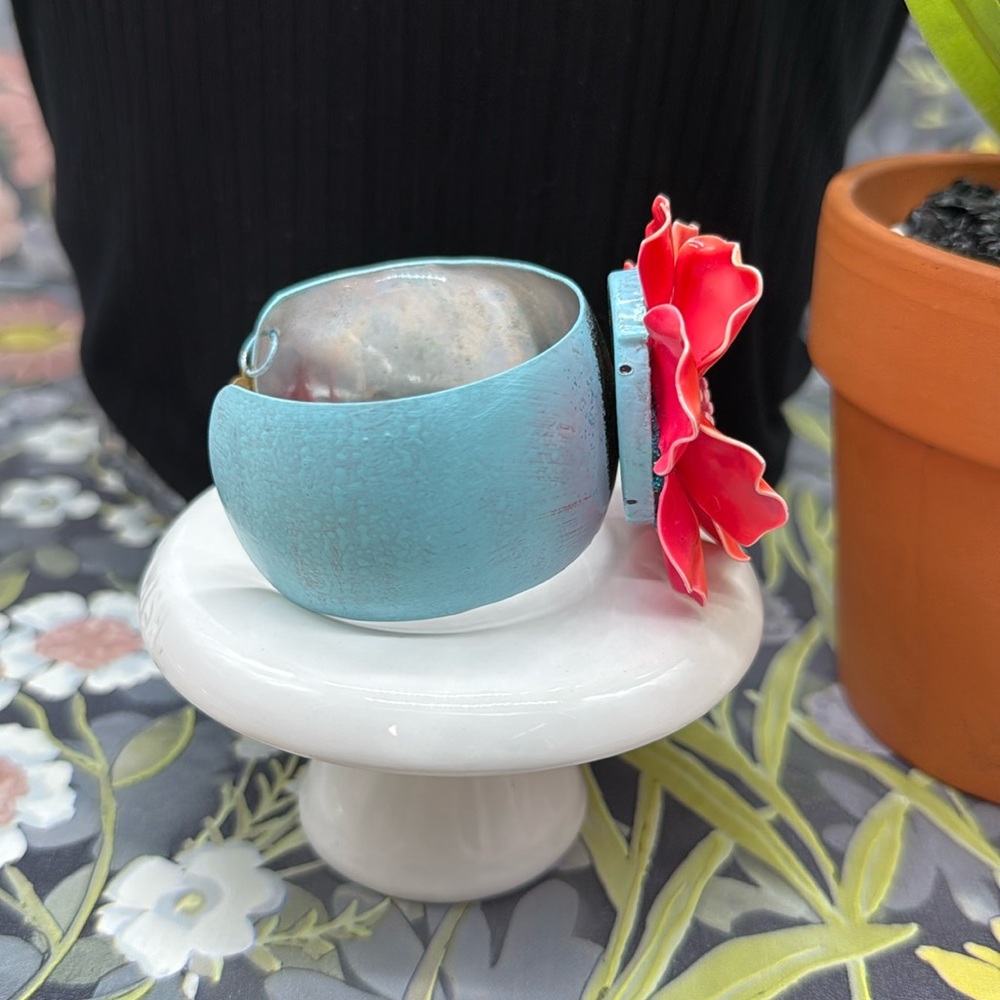 đź‘‘Adorned Crown Jewelry assemblage enamel salmon flower on teal cuff bracelet - Picture 2 of 11